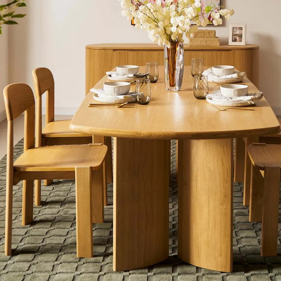 Hot Posey Dining Table Dining Tables